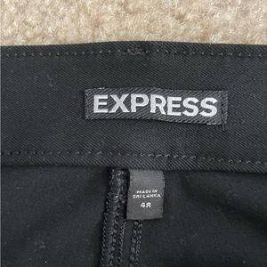 Express Women's Black Skinny Jeans (Size 4)